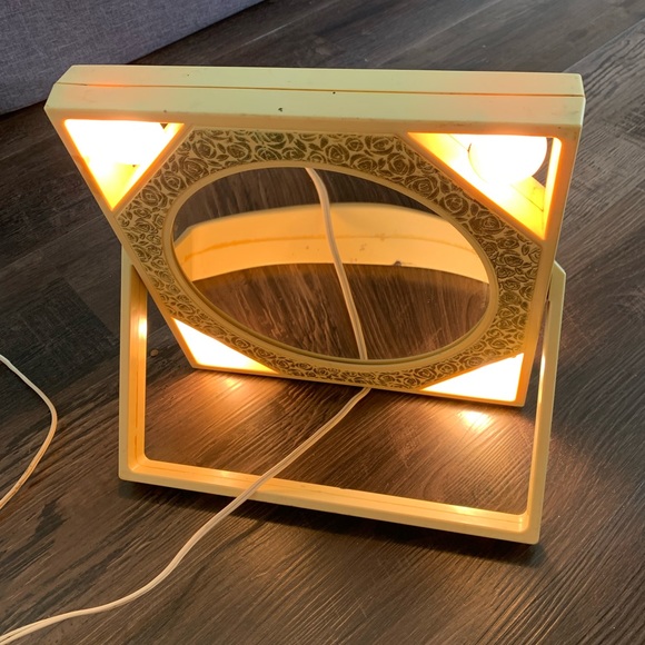 Vintage Underwriters Lab Adjustable Light-Up Makeup Mirror - Picture 2 of 7